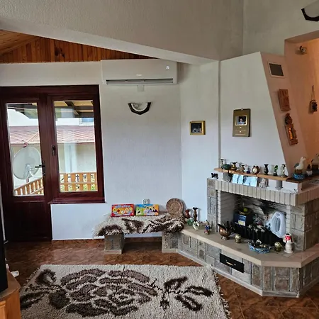 Dilyanka Stokite فيلة *