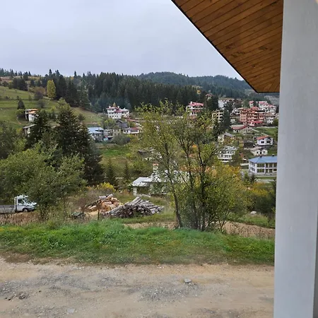 Dilyanka Stokite فيلة Stoykite