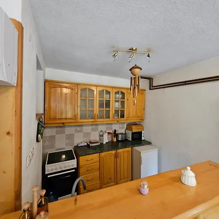 فيلة Dilyanka Stokite Stoykite