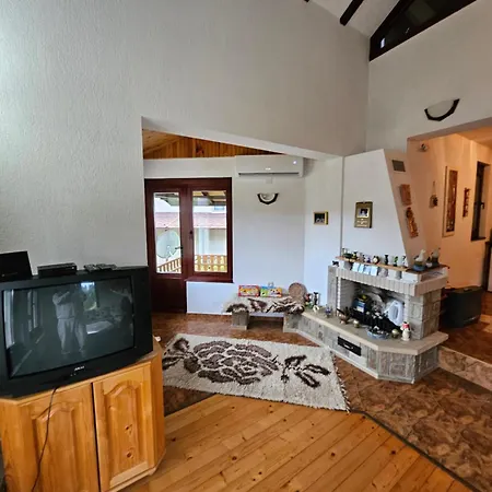 فيلة Dilyanka Stokite Stoykite