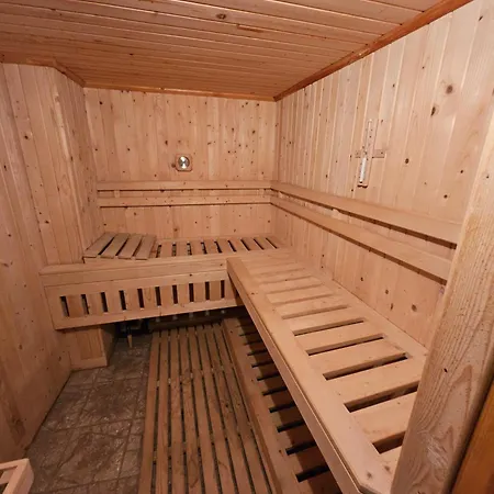 Dilyanka Stokite فيلة